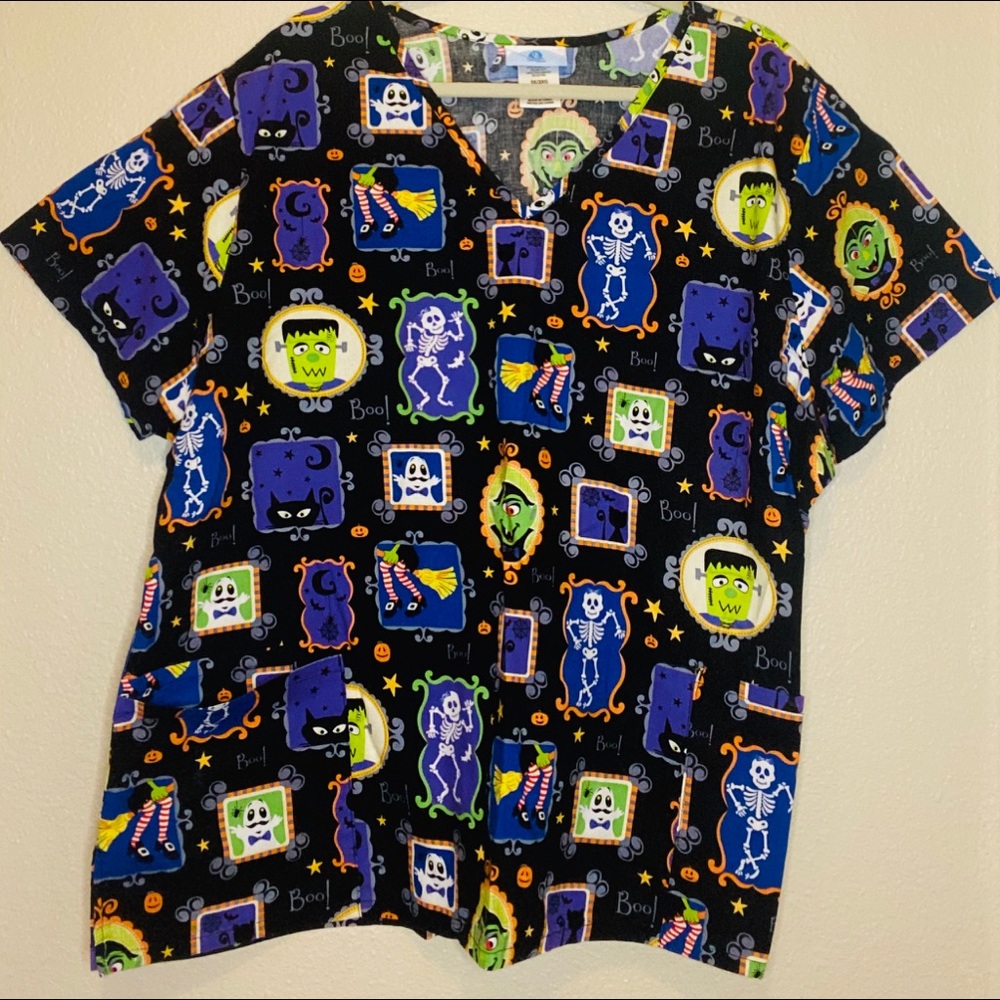 Halloween plus size scrub top